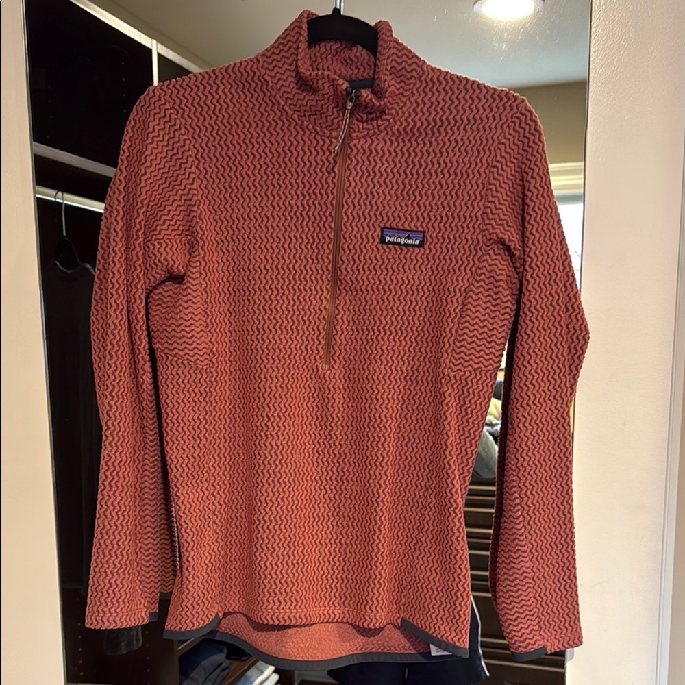 Patagonia R1 coral colored  Quarter-Zip Sweatshirt